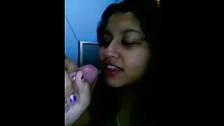તેમણે વાજબી ભાવે બટનો વેચ્યા. xxx વિડિઓ કોમ
